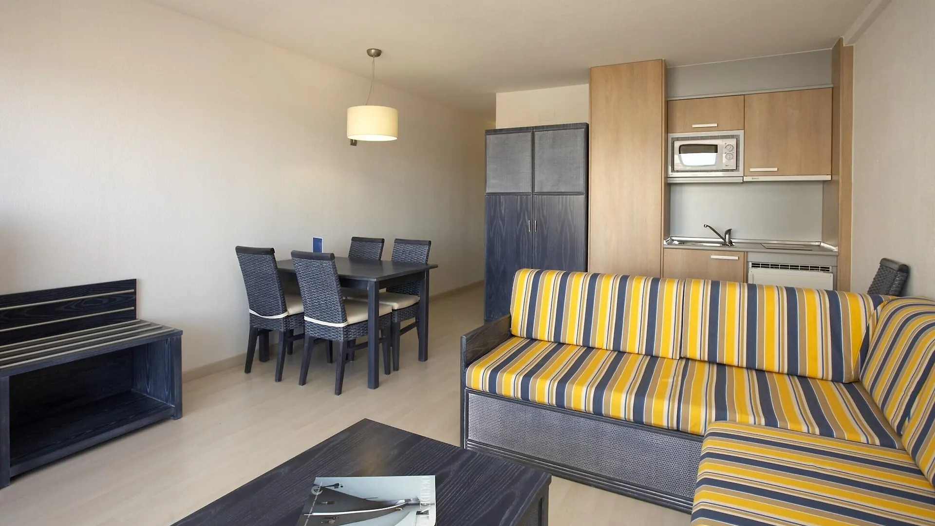 Acacias Apartamentos Salou Spain
