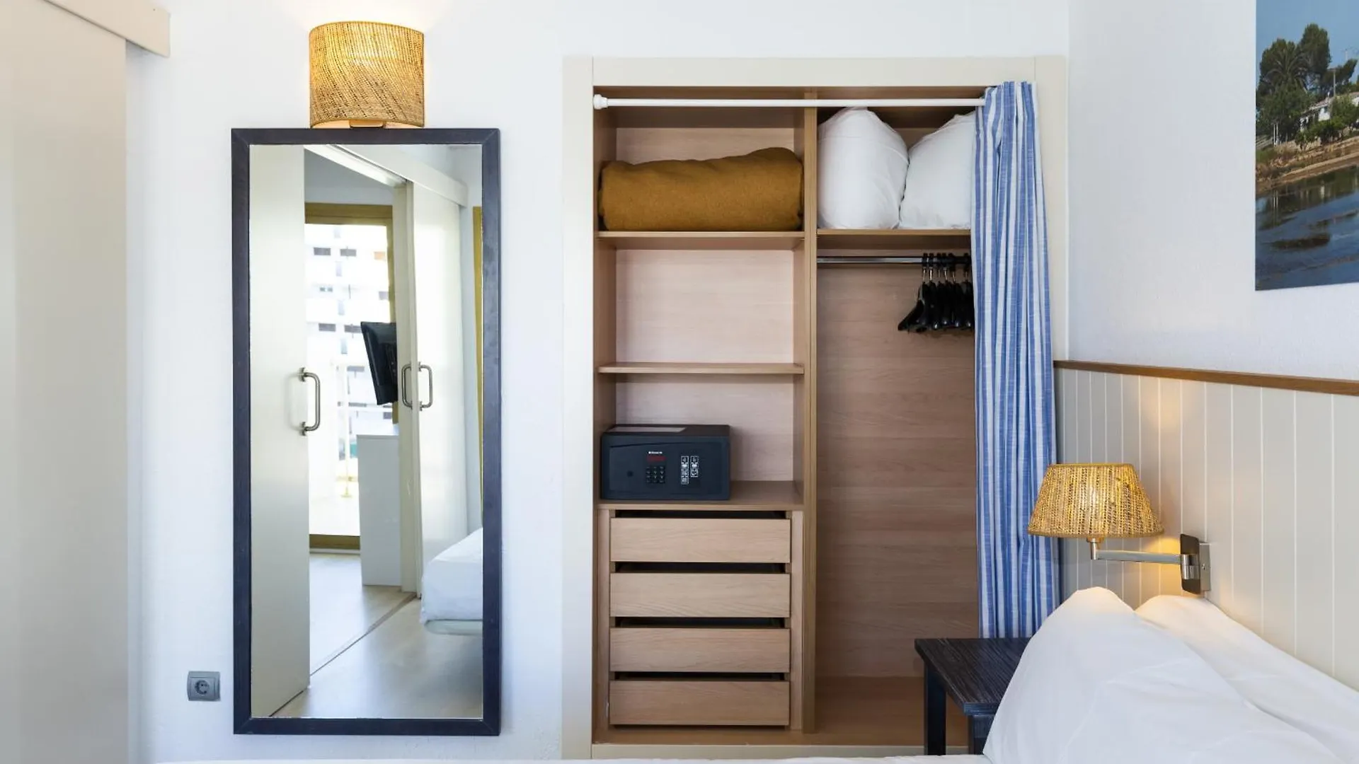 Apartman Acacias Apartamentos Salou